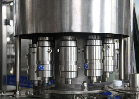 Машина упаковки сока Litchi оборудования сока ISO 9001 5000bph 3.5KW разливая по бутылкам автоматическая